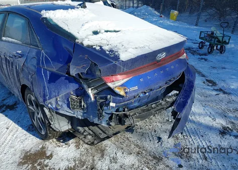 2023 Hyundai Elantra z USA, uszkodzony, nr VIN KMHLS4AG1PU615407